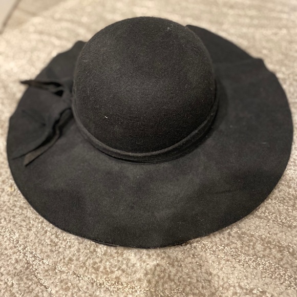 Fall Hat - Picture 1 of 3